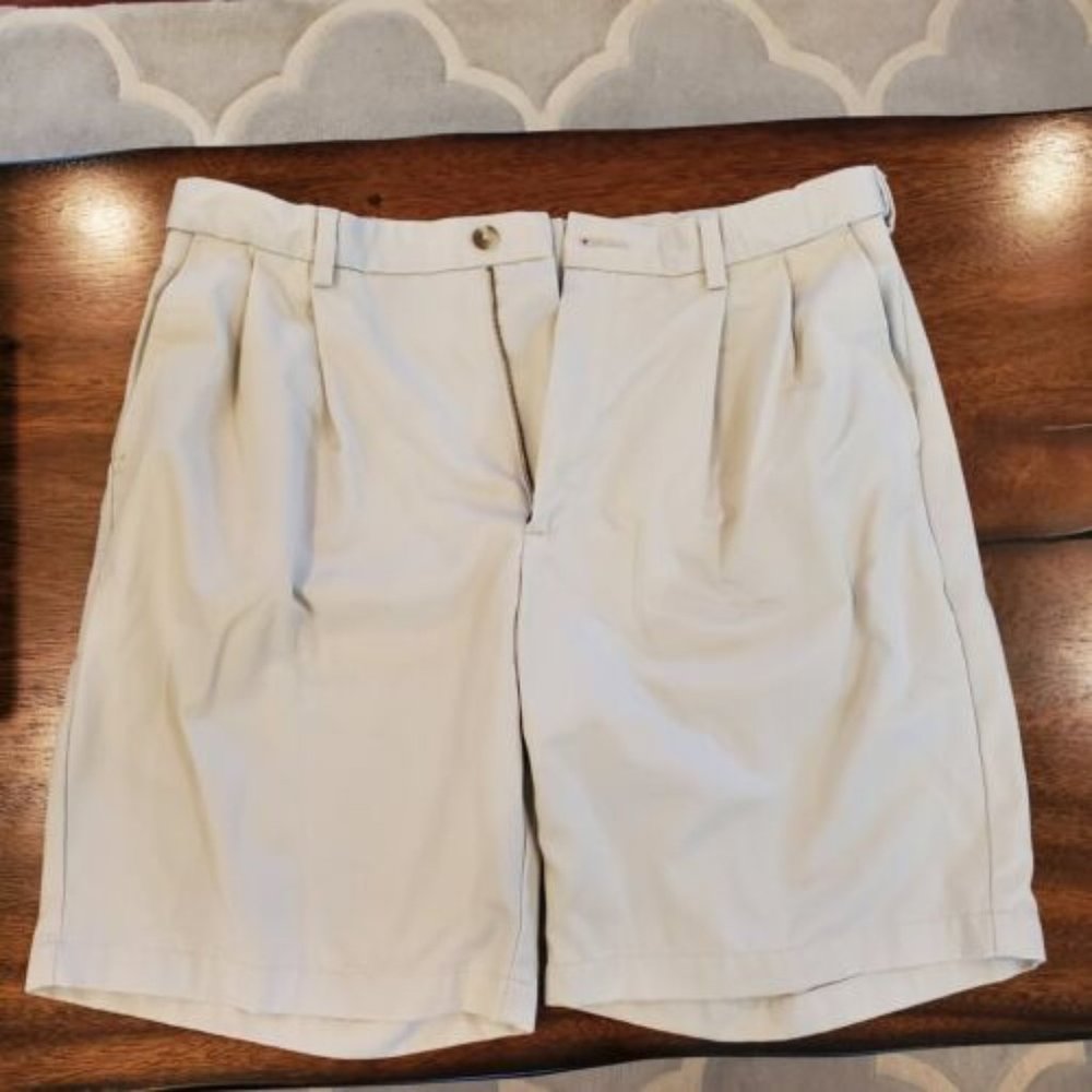 Roundtree & and Yorke Mens Size 38 Shorts 100% Cotton